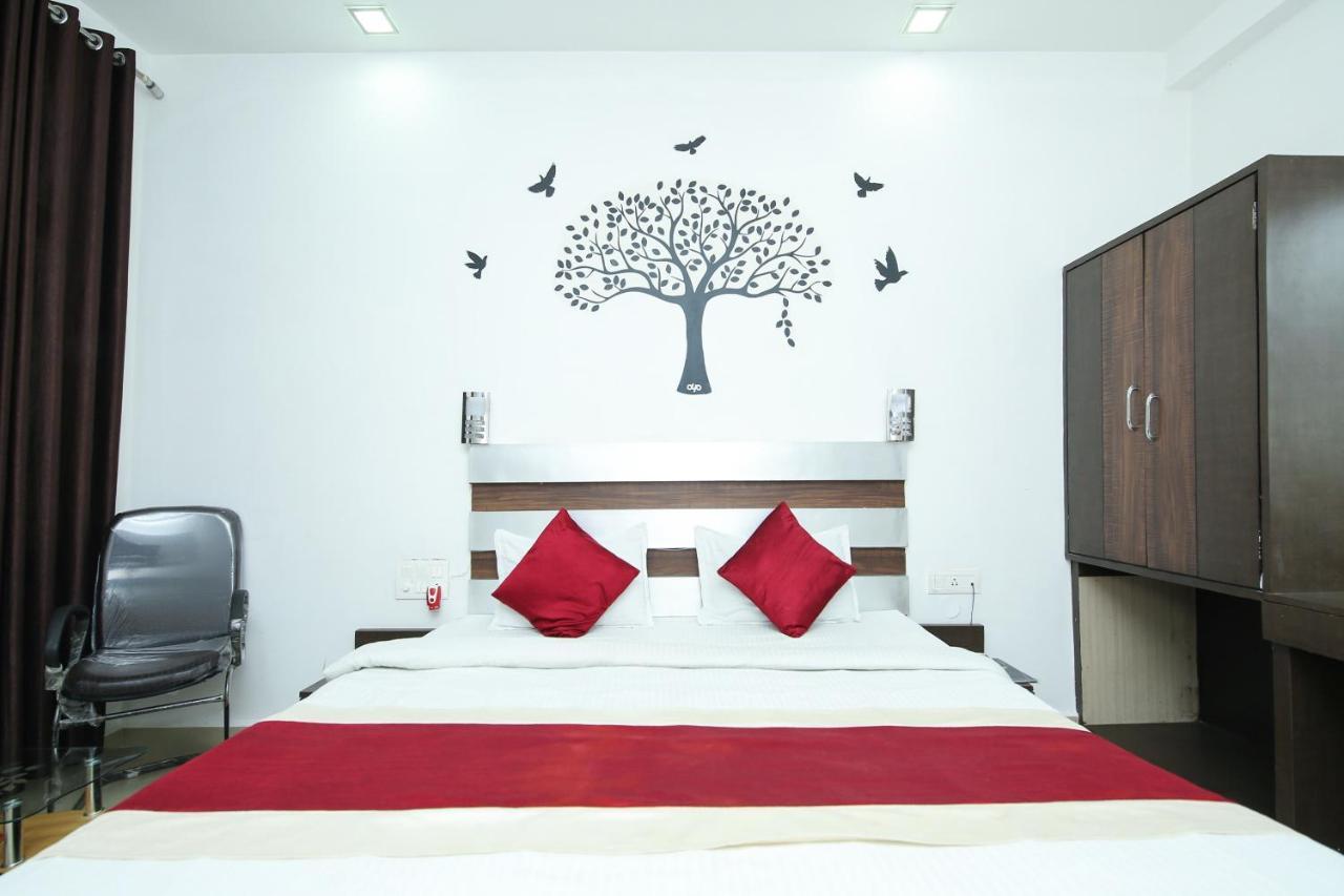Oyo 3603 White Pearl Hotel Jabalpur Buitenkant foto