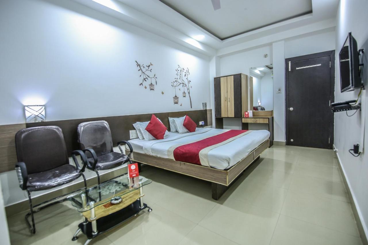 Oyo 3603 White Pearl Hotel Jabalpur Buitenkant foto