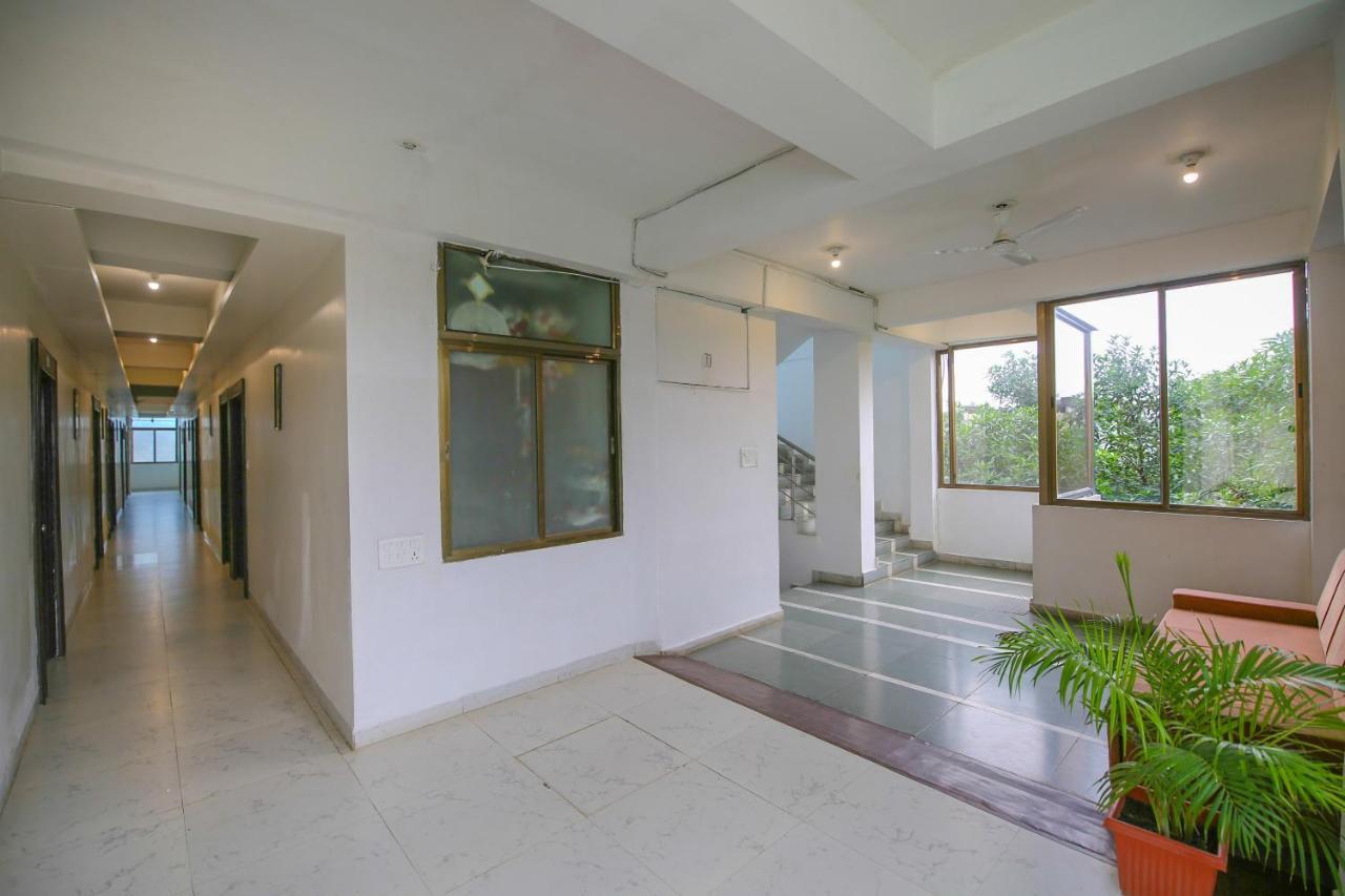 Oyo 3603 White Pearl Hotel Jabalpur Buitenkant foto