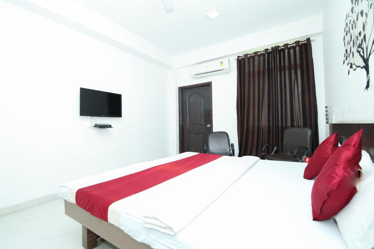 Oyo 3603 White Pearl Hotel Jabalpur Buitenkant foto